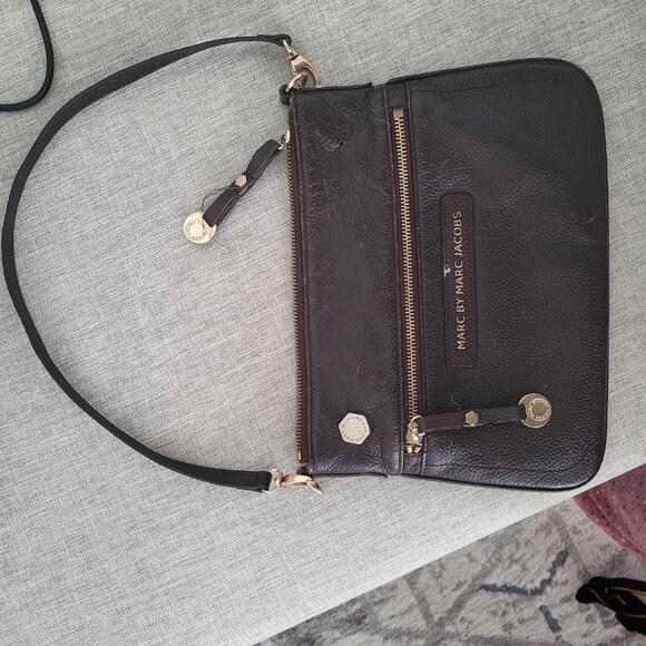 Marc Jacobs Clutch 🖤 - Picture 2 of 10